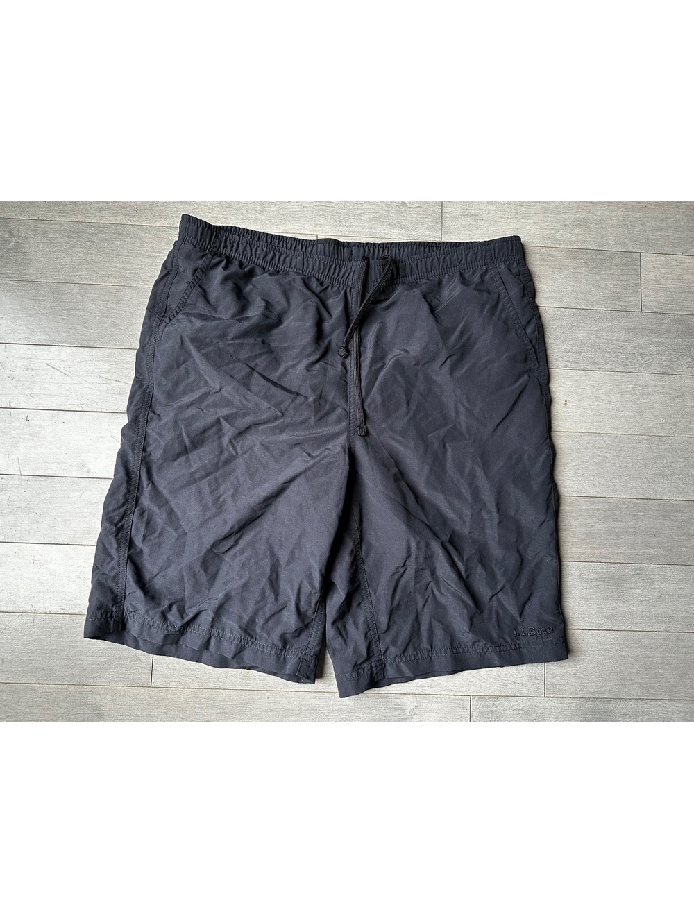 Men’s L.L.Bean Black Nylon Mesh Elastic Waist Drawstring Shorts Size 3XR